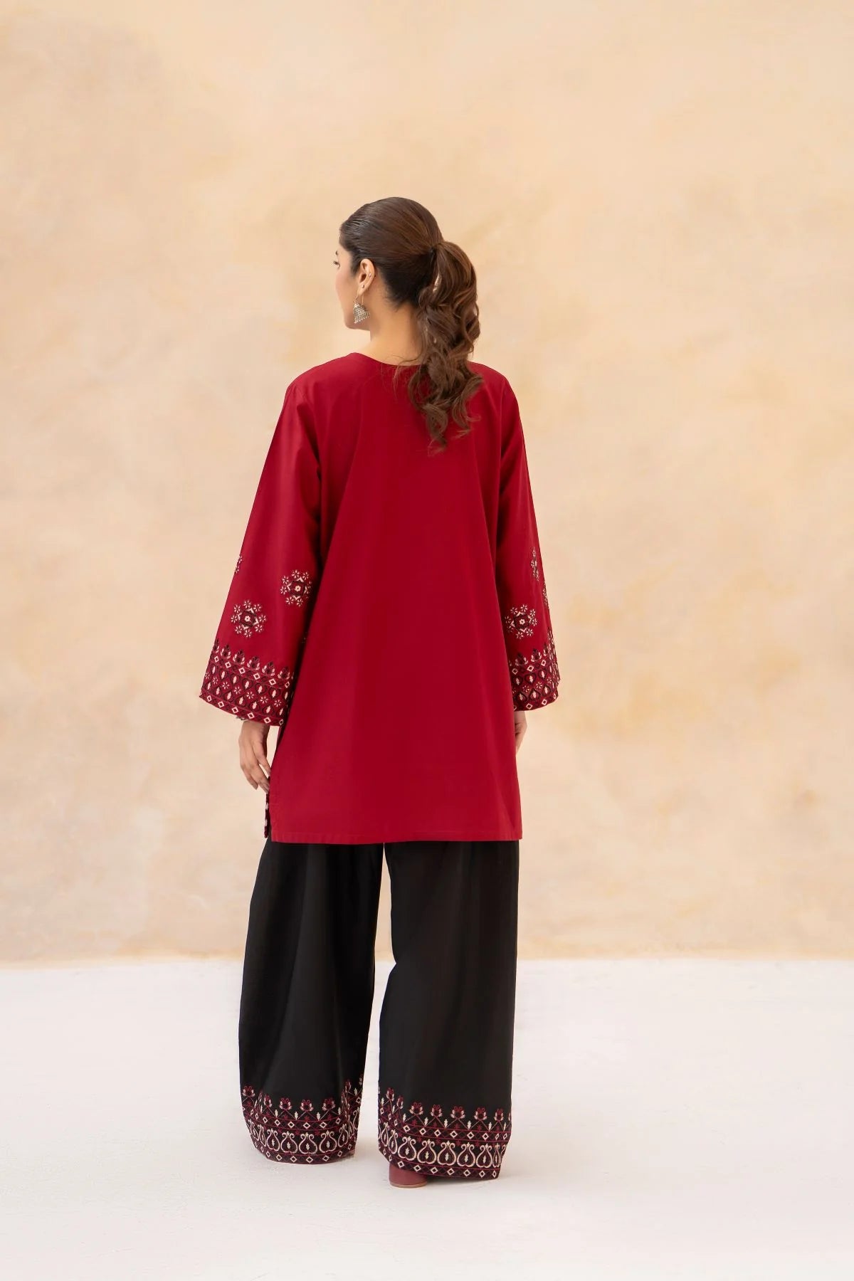 Noor-E-Laal Farshi Shalwar 2PC